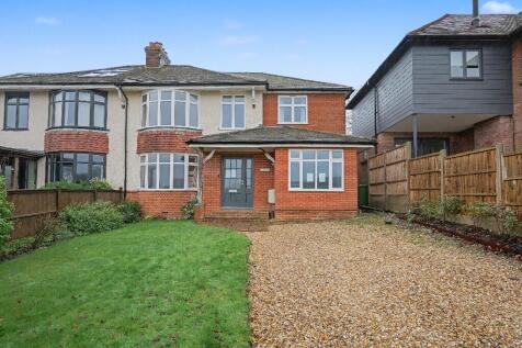 4 bedroom semi-detached house for sale