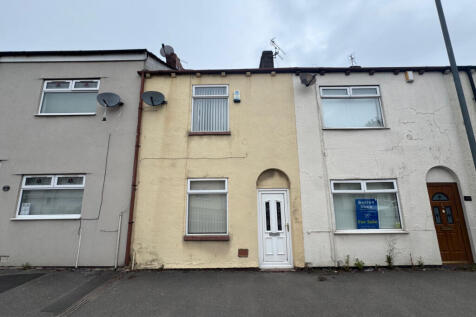 Castle Hill Road, Hindley, WN2 2 bed terraced house for sale
