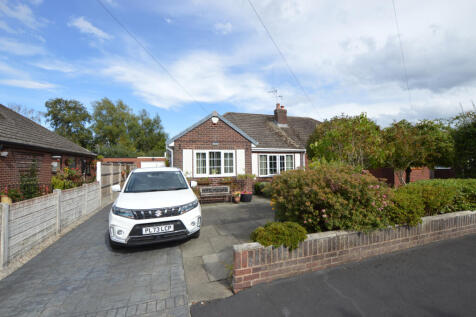 3 bedroom semi-detached bungalow for sale