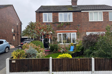 Alderley Road, Hindley, WN2 3 bed semi
