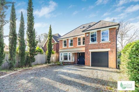 5 bedroom detached house for sale