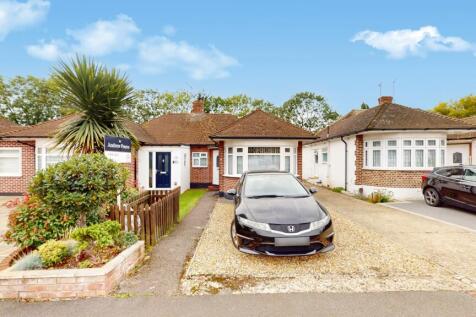 3 bedroom semi-detached bungalow for sale