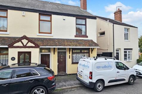 Barr Street, Dudley, West Midlands 2 bed terraced house for sale