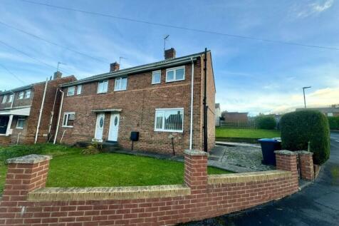 2 bedroom semi-detached house for sale