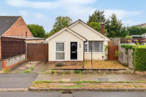 2 bedroom detached bungalow for sale