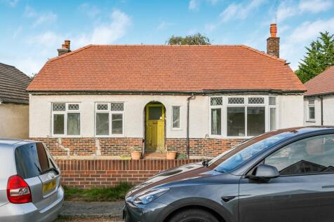 2 bedroom detached bungalow for sale