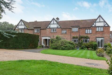 4 bedroom mews property for sale