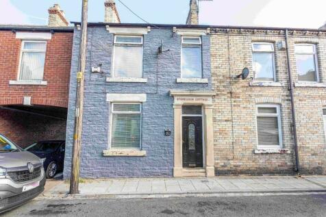 4 bedroom terraced house for sale