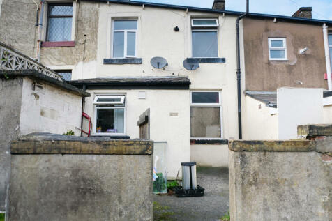 4 bedroom terraced house for sale