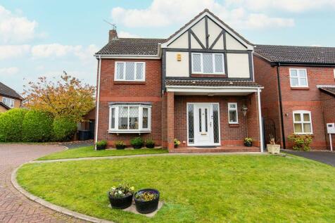 4 bedroom detached house for sale