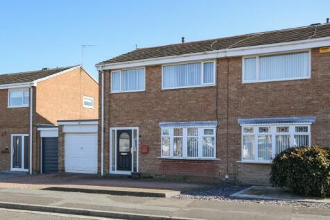 Harewood Drive, Bedlington NE22 3 bed semi
