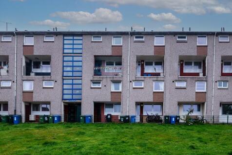 Mackay Road, Inverness IV2 2 bed maisonette for sale