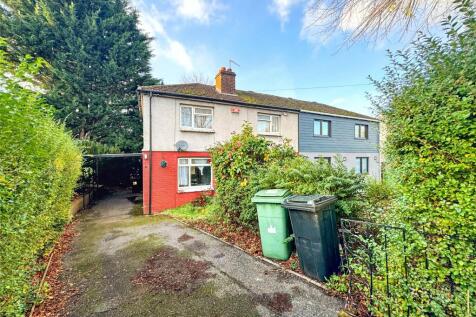 Coombe Road, Maidstone, Kent, ME15 3 bed semi