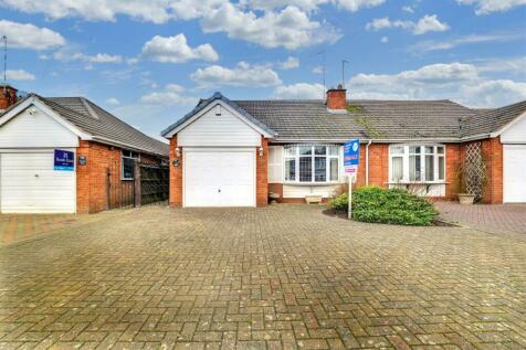 2 bedroom semi-detached bungalow for sale