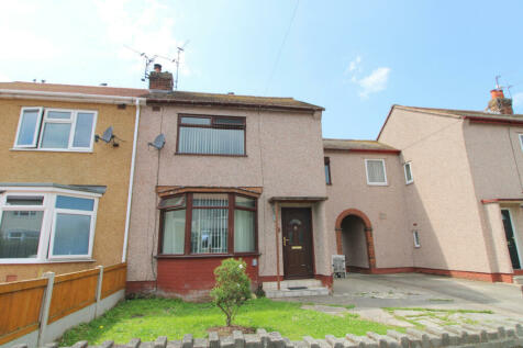 3 bedroom link detached house for sale