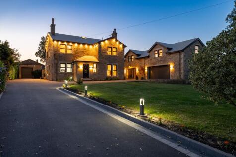 6 bedroom detached house for sale