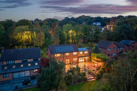 5 bedroom detached house for sale