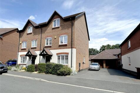Meer Stones Road, Balsall Common... 4 bed semi