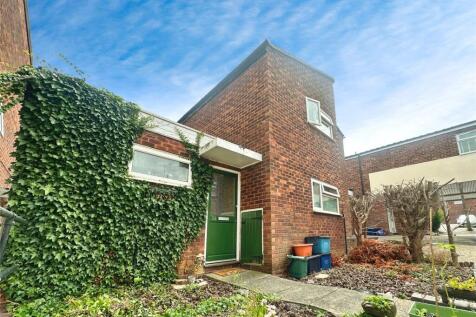 Long Banks, Harlow, Essex 3 bed terraced house for sale