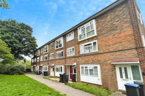 The Hides, Harlow, Essex 1 bed apartment for sale