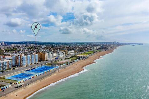 Kingsway, Hove 2 bed apartment for sale