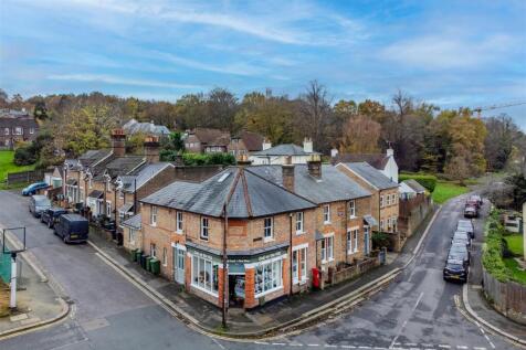 Linkfield Street, Redhill 4 bed house for sale