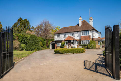 6 bedroom detached house for sale