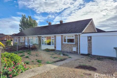2 bedroom semi-detached bungalow for sale