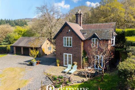 Hagley Park, Clent, Stourbridge, DY9 3 bed detached house for sale
