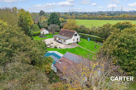 Church Road, Rawreth, SS11 2 bed detached house for sale