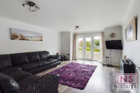 Sun Gardens, Thornaby... 3 bed apartment for sale