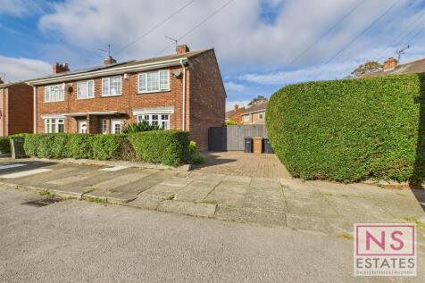 Lancaster Road, Linthorpe... 3 bed semi