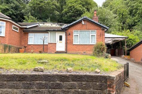 2 bedroom semi-detached bungalow for sale