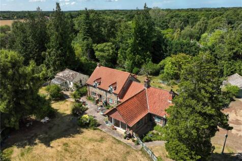 Spixworth Road, Hainford, Norwich... 4 bed detached house for sale