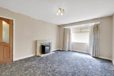 2 bedroom semi-detached bungalow for sale