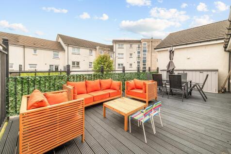 Kinnaird, Larbert FK5 2 bed terraced house for sale