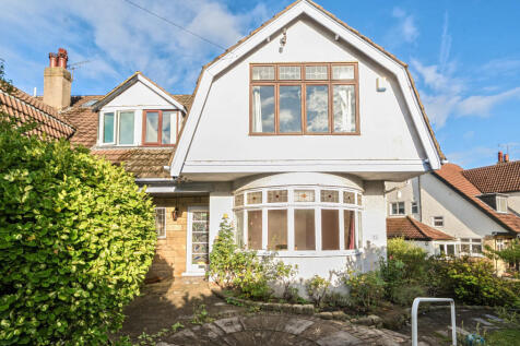 Oakwell Mount, Oakwood, Leeds, LS8 4 bed semi