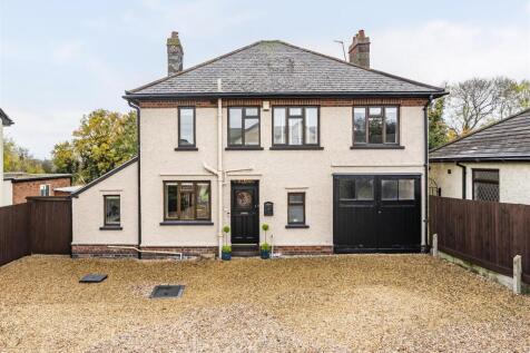 5 bedroom detached house for sale