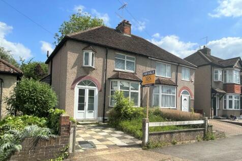 3 bedroom semi-detached house for sale