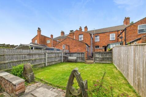 Charles Street, Louth LN11 3 bed terraced house for sale
