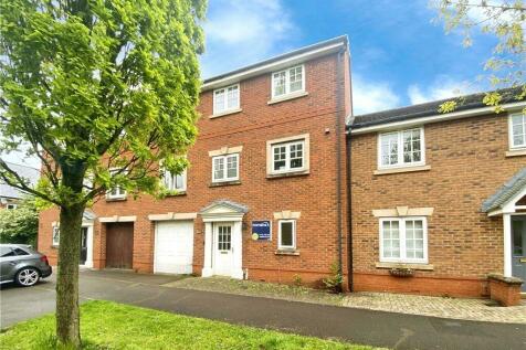 4 bedroom terraced house for sale