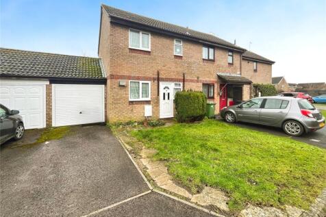 Tawny Owl Close, Swindon, Wiltshire 2 bed semi