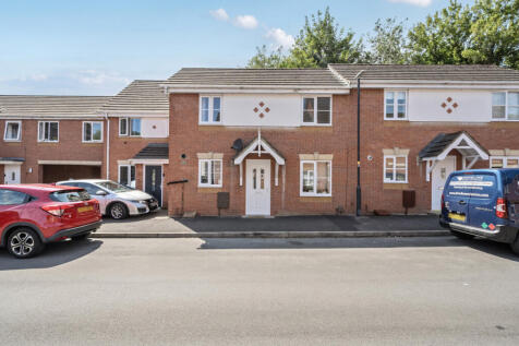 Carter Close, Swindon, Wiltshire 2 bed terraced house for sale