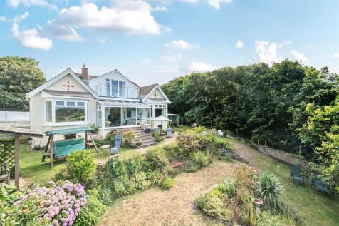 Glenmoor Lane, Mullion, Helston 3 bed detached house for sale