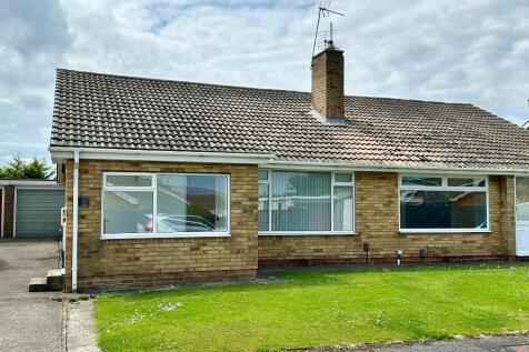 2 bedroom semi-detached bungalow for sale