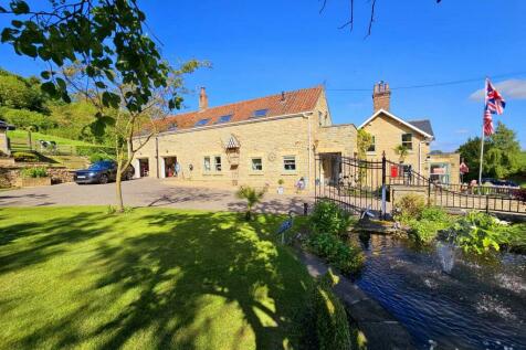 6 bedroom barn conversion for sale