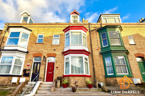 5 bedroom terraced house for sale