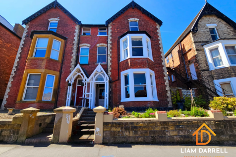 7 bedroom terraced house for sale