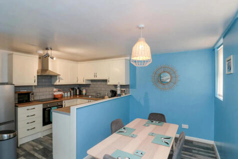 2 bedroom cottage for sale
