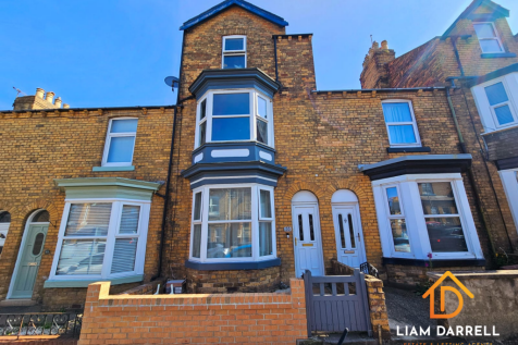 5 bedroom terraced house for sale